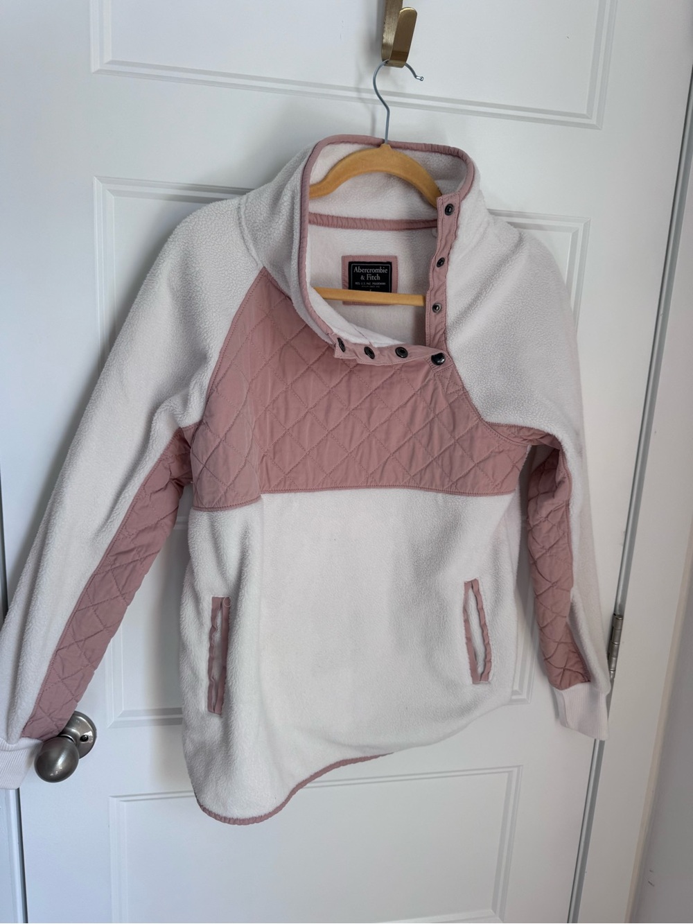 Abercrombie & Fitch Fleece Pullover Jacket in Blush and Cream